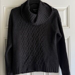 Charcoal gray cashmere Cable Knit Turtleneck Sweater